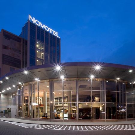 فندق نوفوتيل مطار وارسو المظهر الخارجي الصورة